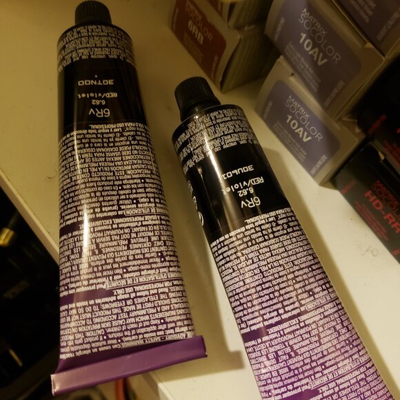 Redken Chromatics 6Rv New in Box (2) - Picture 2 of 3